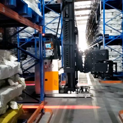 Household goods VNA Three-way Pallet Stacker Intensive Storage Solution